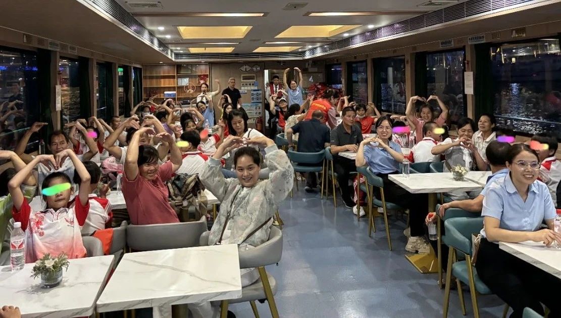 【用愛點(diǎn)亮童心 邕江夜游共筑溫暖未來(lái)】——寄養(yǎng)兒童開啟城市探索之旅